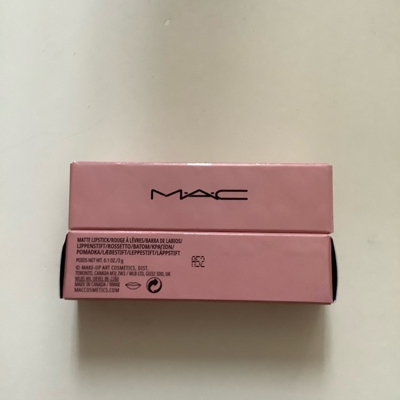 MAC Matte Lipsticks (multiple shades) - Picture 4 of 5